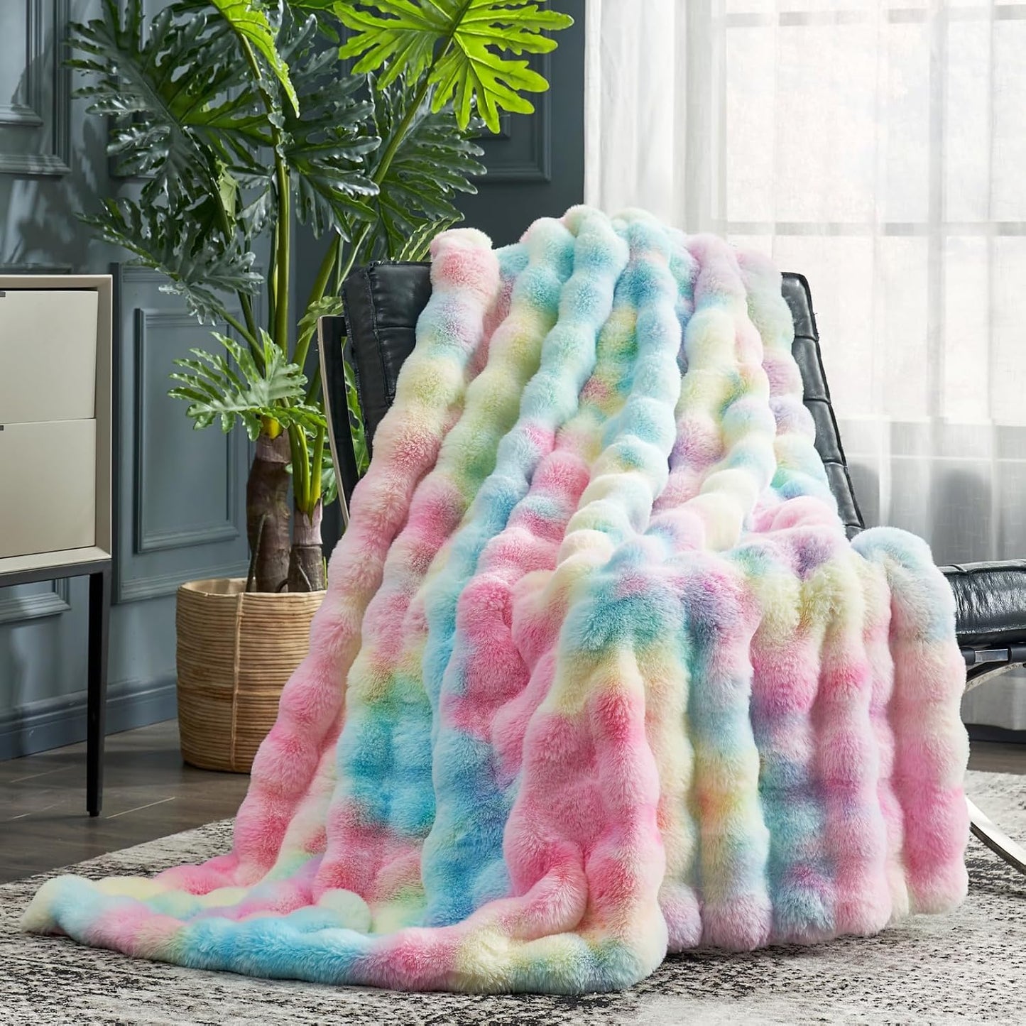 Cozy Bliss Faux Fur Throw Blanket for Couch, Fuzzy Soft Plush Thick Bubble Blanket for Sofa Bedroom Living Room, 50 * 60 Inches Cream White