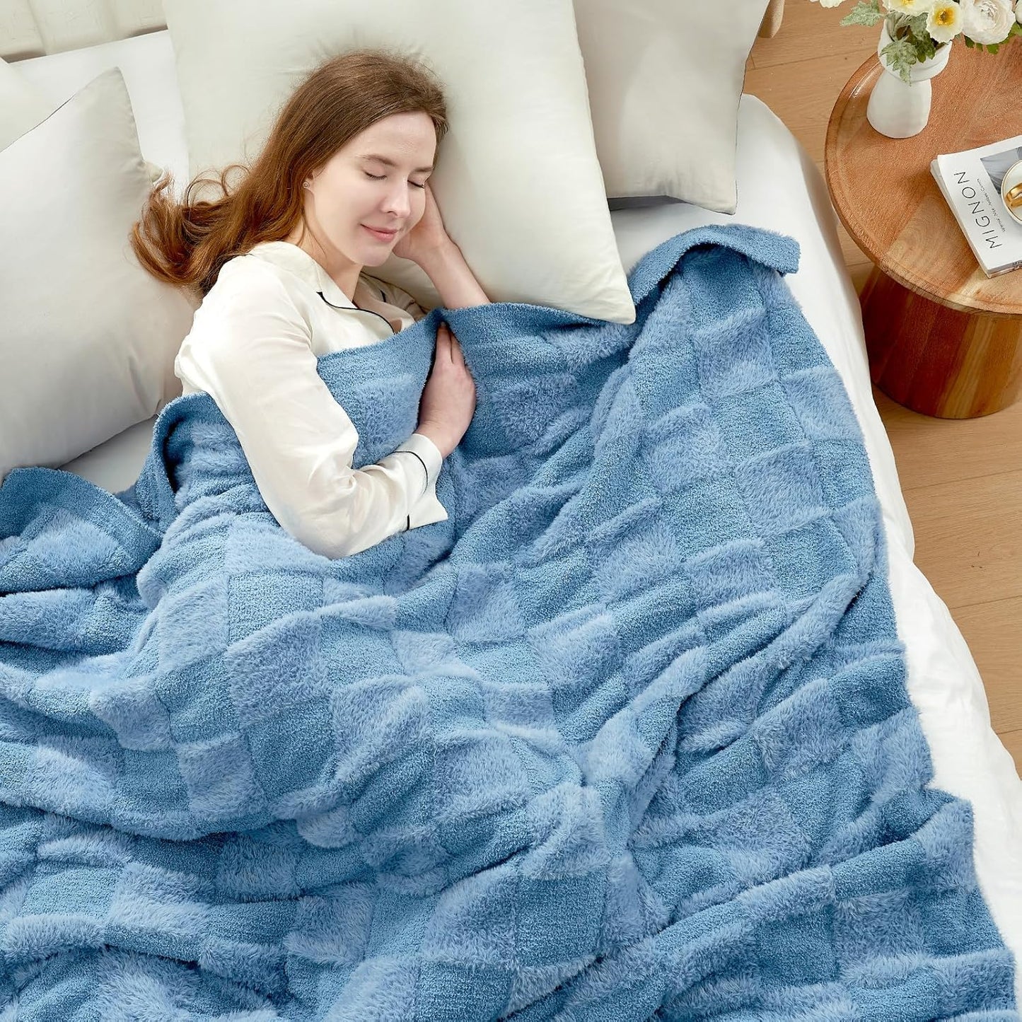 Snuggle Sac Checkered Throw Blanket Faux Fur Microfiber Blankets for Couch,Cozy Soft Warm Blanket for Sofa Bedroom Living Room,Beige Checker,50x60 inches