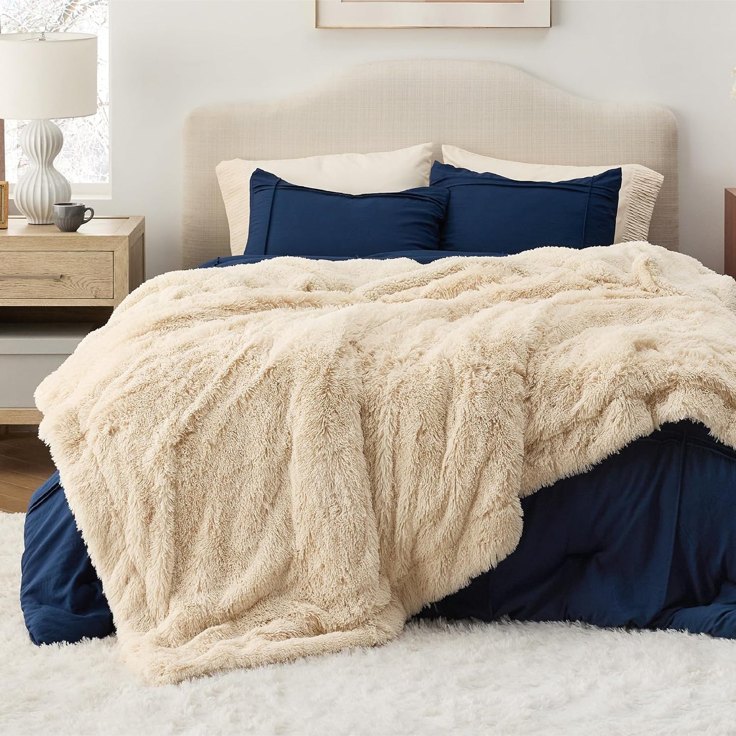 Bedsure Fluffy Fuzzy Throw Blanket Gifts for Women, Soft Cozy Plush Faux Fur Throw Blanket for Couch Bed, Minky Thick Warm Sherpa Fleece Fall Grey Room Decor Men Gifts Teenage Girls Teen Boys Mom Dad