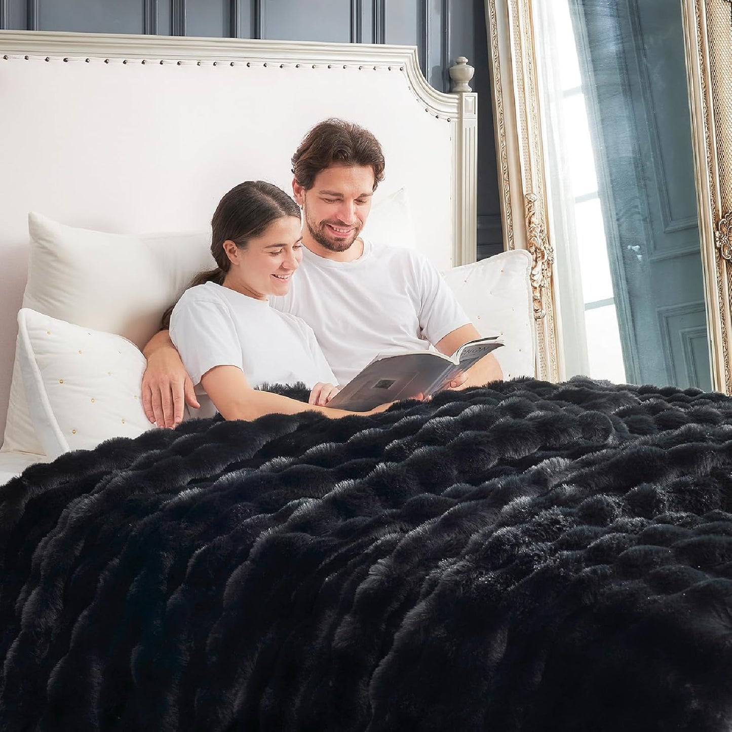 Cozy Bliss Faux Fur Throw Blanket for Couch, Fuzzy Soft Plush Thick Bubble Blanket for Sofa Bedroom Living Room, 50 * 60 Inches Cream White