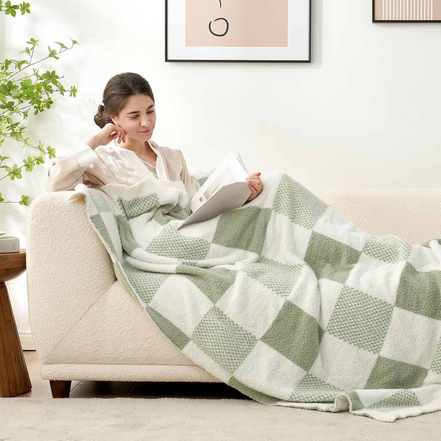 Snuggle Sac Checkered Blanket, Sage Green Throw Blanket for Couch Plaid Microfiber Fluffy Warm Cozy Fuzzy Soft Throw Blanket Reversible Checker Blankets for Sofa, Chair, Bed, 50x60 inches