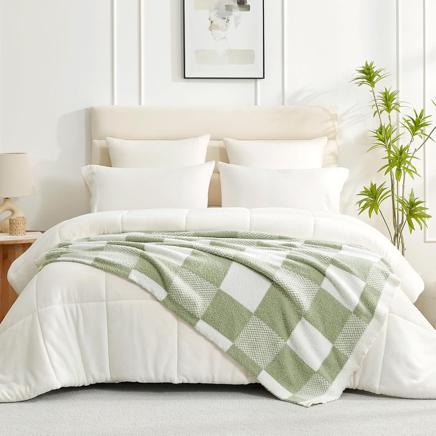 Snuggle Sac Checkered Blanket, Sage Green Throw Blanket for Couch Plaid Microfiber Fluffy Warm Cozy Fuzzy Soft Throw Blanket Reversible Checker Blankets for Sofa, Chair, Bed, 50x60 inches