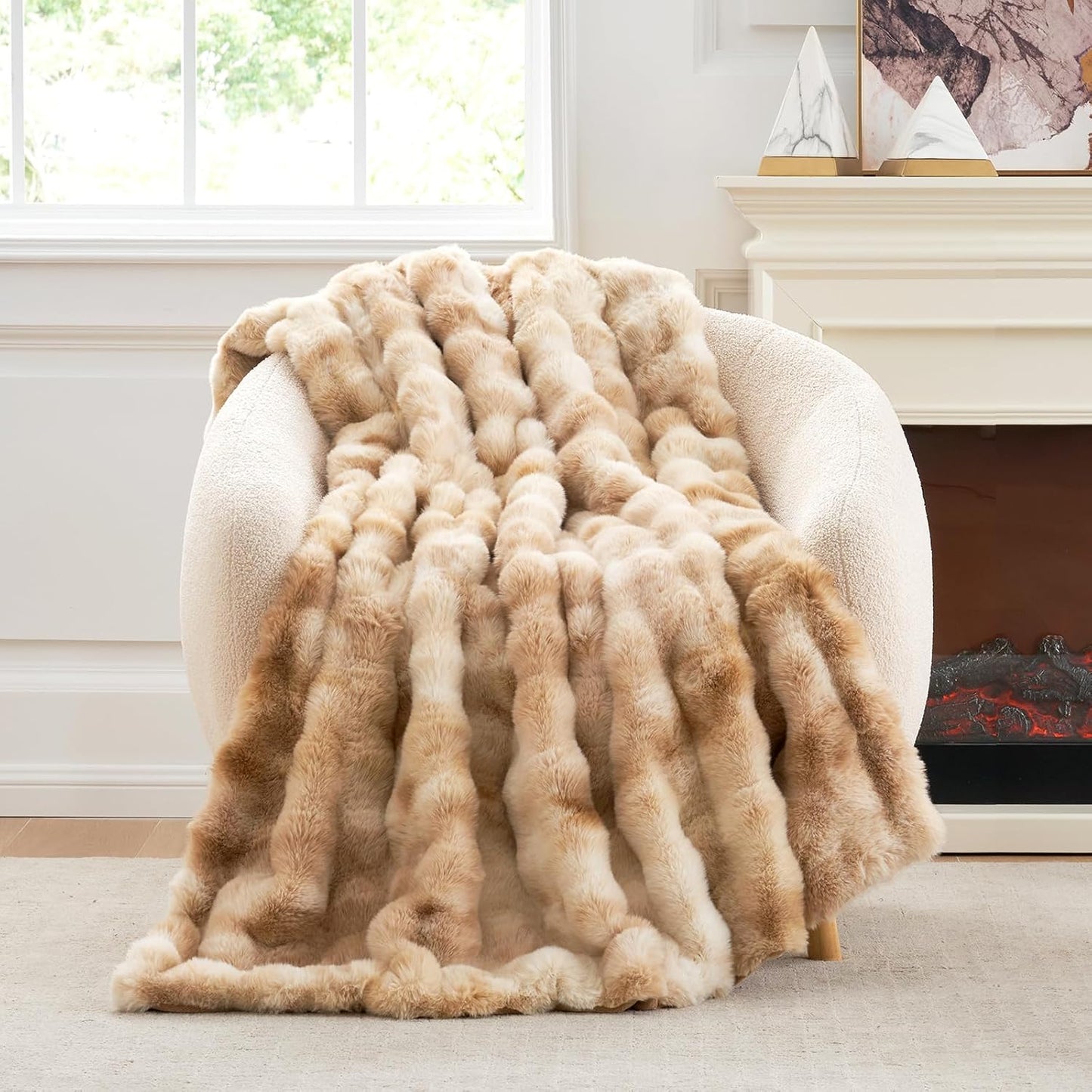 Cozy Bliss Faux Fur Throw Blanket for Couch, Fuzzy Soft Plush Thick Bubble Blanket for Sofa Bedroom Living Room, 50 * 60 Inches Cream White