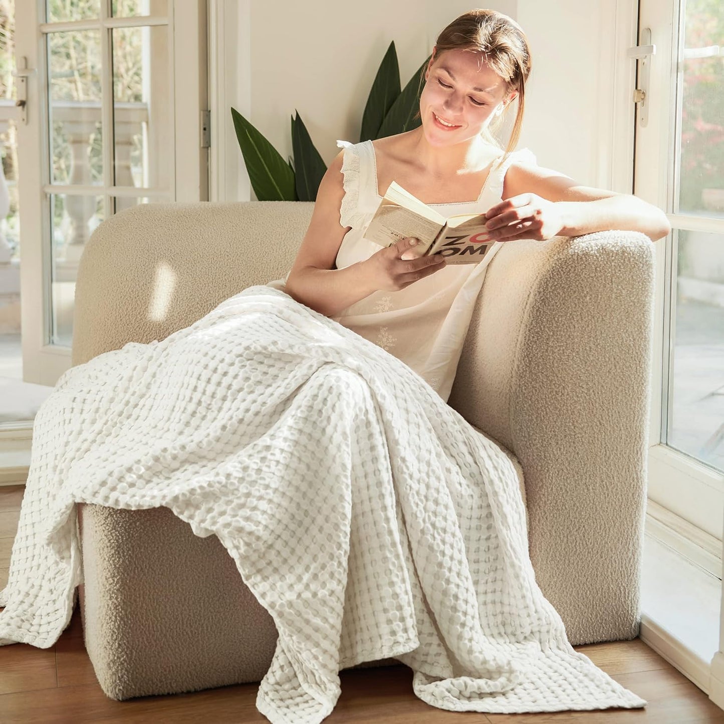 Bedsure Cooling Cotton Waffle King Size Blanket - Lightweight Breathable Summer Blanket of Rayon Derived from Bamboo for Hot Sleepers, Luxury Throws for Bed, Couch and Sofa, Taupe, 104x90 Inches