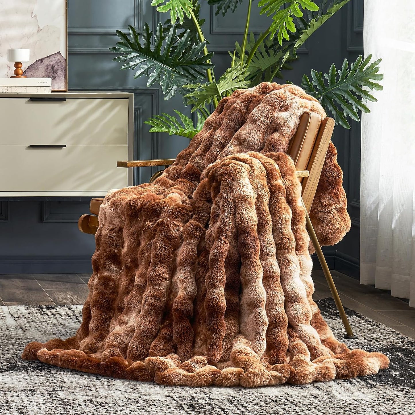Cozy Bliss Faux Fur Throw Blanket for Couch, Fuzzy Soft Plush Thick Bubble Blanket for Sofa Bedroom Living Room, 50 * 60 Inches Cream White