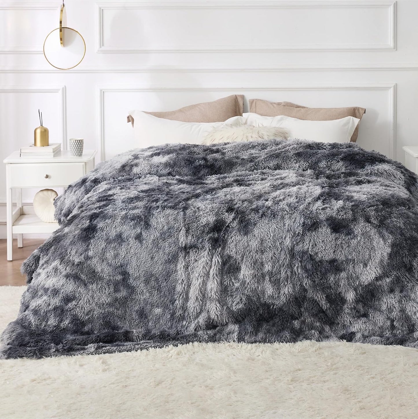 Bedsure Fluffy Fuzzy Throw Blanket Gifts for Women, Soft Cozy Plush Faux Fur Throw Blanket for Couch Bed, Minky Thick Warm Sherpa Fleece Fall Grey Room Decor Men Gifts Teenage Girls Teen Boys Mom Dad